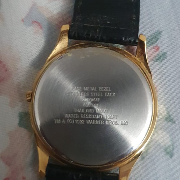 Vintage 1992 Armitron "Tasmanian Devil" Looney Tunes Watch - Picture 2 of 2